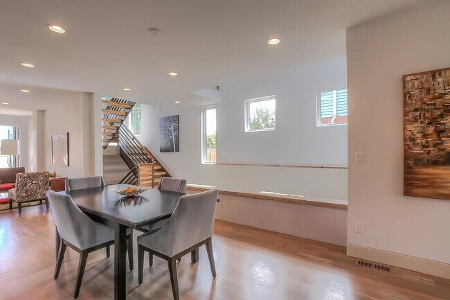 Foto del edificio - Amazing updated-modern home in the heart of Sloan's Lake on a large lot. (RV Space) Rooftop deck ...