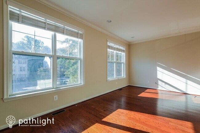 Building Photo - 43071 Autumnwood Square, Ashburn, VA, 20148