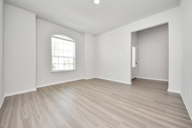 Foto del edificio - 3113 Foresail Ln