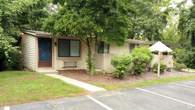 Building Photo - Harvest Grove Apts