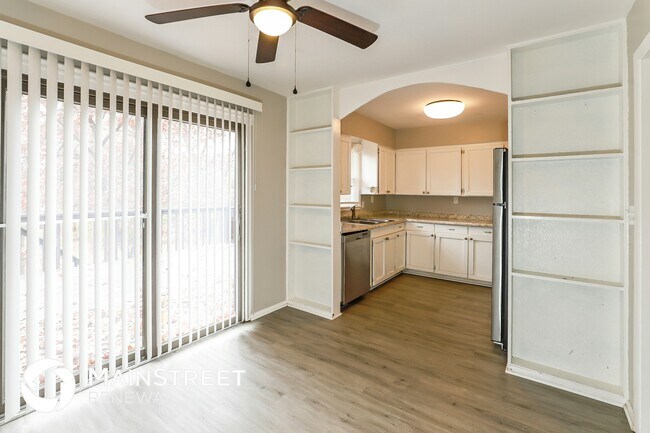 Foto del edificio - 5833 N Lenox Ave