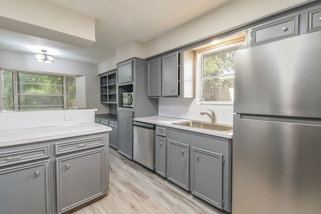 Building Photo - 17311 Methil Dr