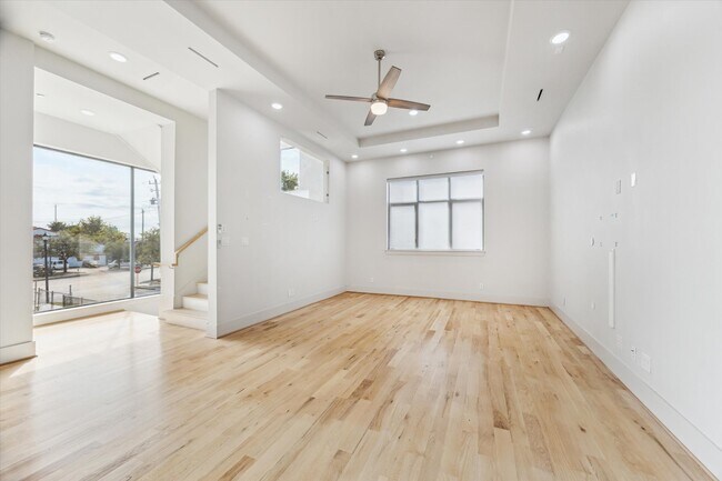 Building Photo - 1515 Truxillo St