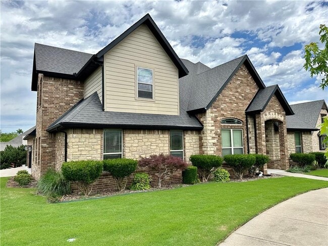 Building Photo - 5732 Dancing Rabbit Dr