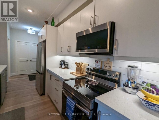Building Photo - 5629 Swayze Dr