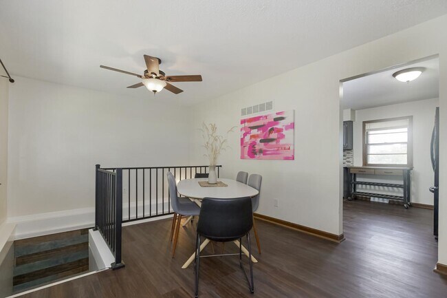 Foto del edificio - 300 SE Chicago St