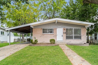 Building Photo - 585 Versailles Dr