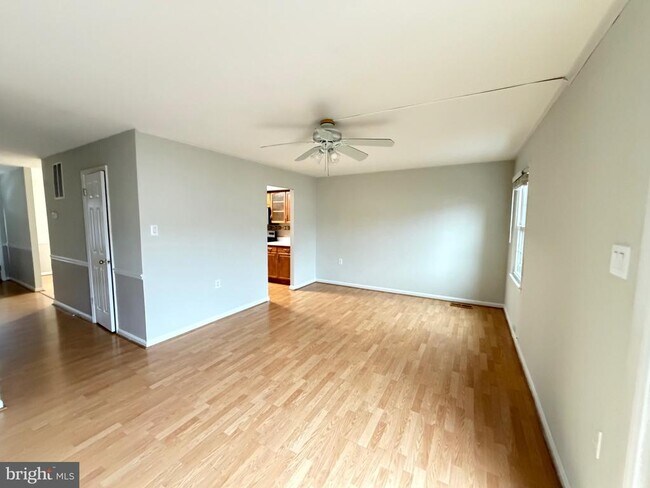 Foto del edificio - 3023 Creel Ct