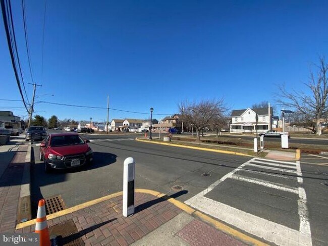 Foto del edificio - 62 W Railroad Ave