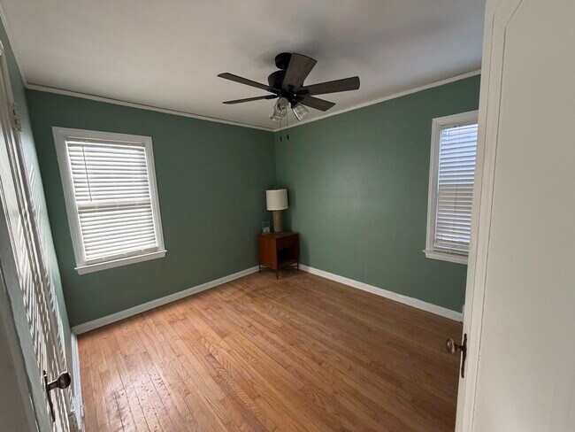 Foto del edificio - 4443 Grayton St