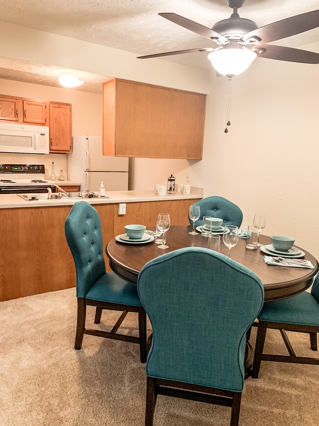 Dining Room - Tammany on the Ponds Apartments