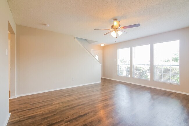 Building Photo - 3125 Autumn Run Dr