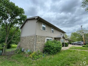 Building Photo - 4209 Defoe Dr