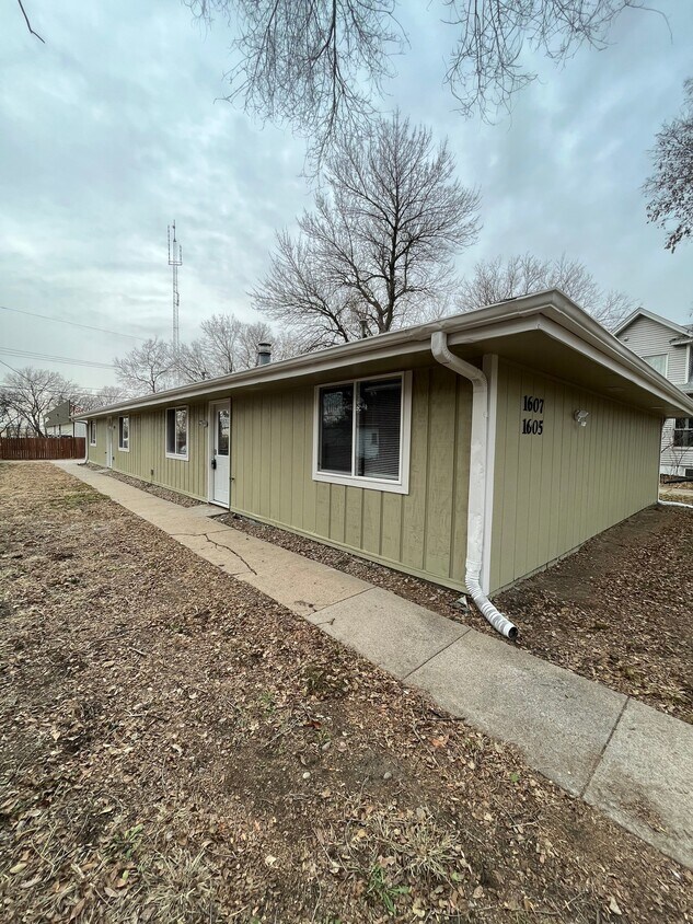 1605 N 21st St, Lincoln, NE 68503 Townhome Rentals in Lincoln NE