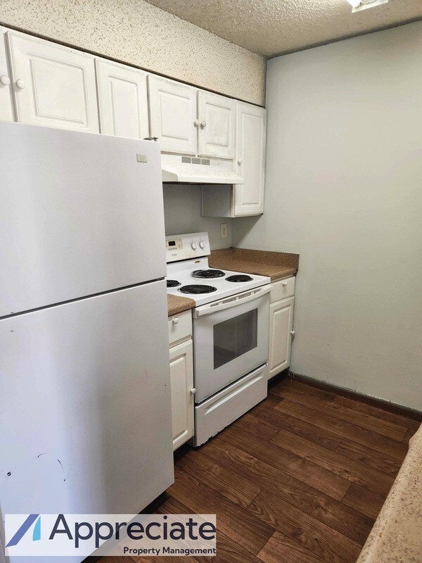 Foto del edificio - 2637 Delavan Ave