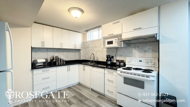 Building Photo - Modern 1-Bedroom Basement Unit in Mississa...