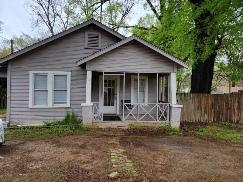 Foto principal - 915 E 14th St