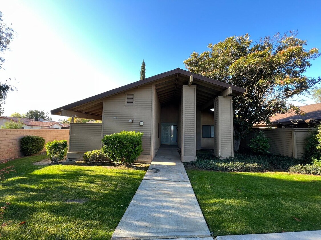 Primary Photo - 817 Quail Ln