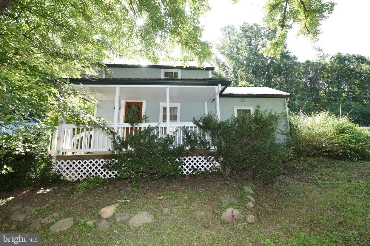 Primary Photo - 5569 Free State Rd