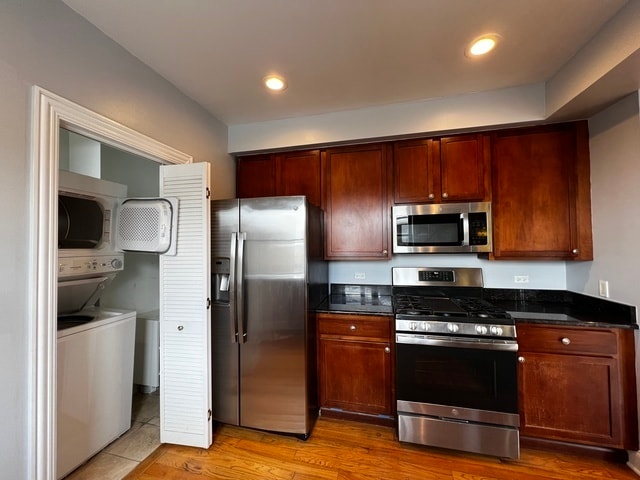 Foto del edificio - 2707 W Glenlake Ave
