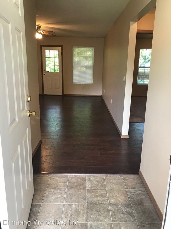 Foto del edificio - 3 br, 2 bath House - 1035 S. Missouri Ave.