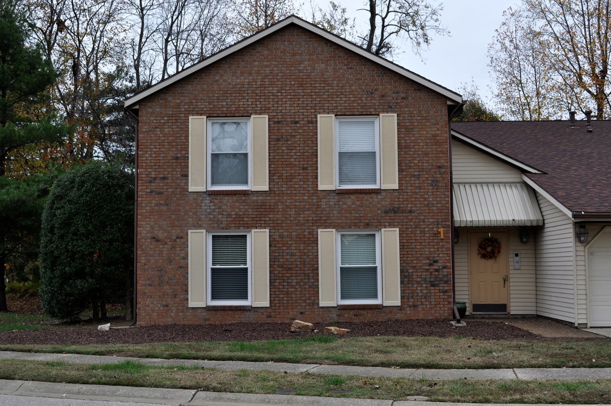 1 Quail Ridge Ct, Owensboro, KY 42303 Condo for Rent in Owensboro, KY