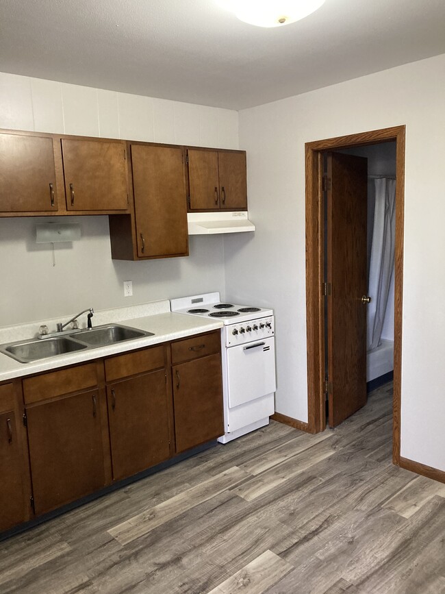 405 N 3rd St Unit 8, Grand Forks, ND 58203 - Apartments in Grand Forks ...