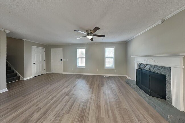 Foto del edificio - 102 Ashford Dr