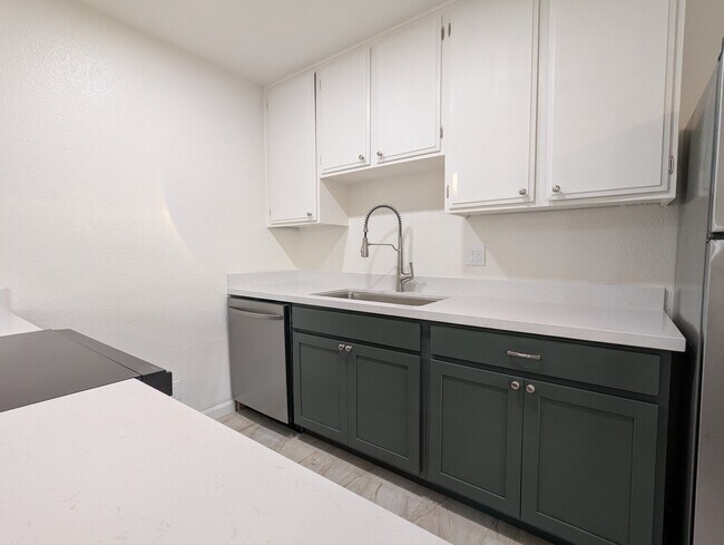Foto del edificio - 73443 Catalina Way