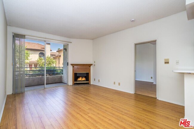 Foto del edificio - 10932 Morrison St