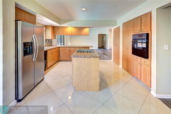 Foto del edificio - 8859 NW 3rd Ct