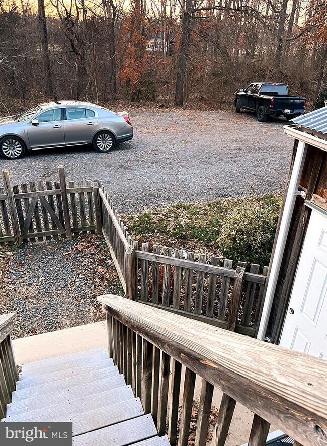 Foto del edificio - 1451 Double Gate Rd