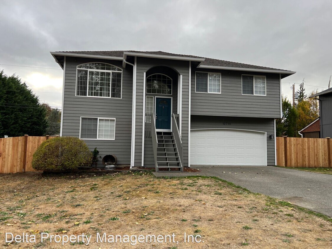 4 br, 3 bath House 12718 56th Dr NE House Rental in Marysville, WA