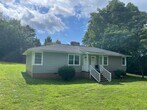 Primary Photo - 260 Lakewood Dr
