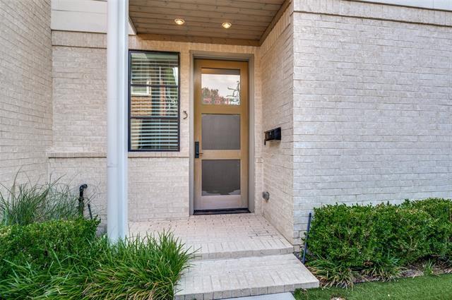 Foto del edificio - 4133 Emerson Ave