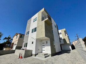 Building Photo - 5401 Carlin St