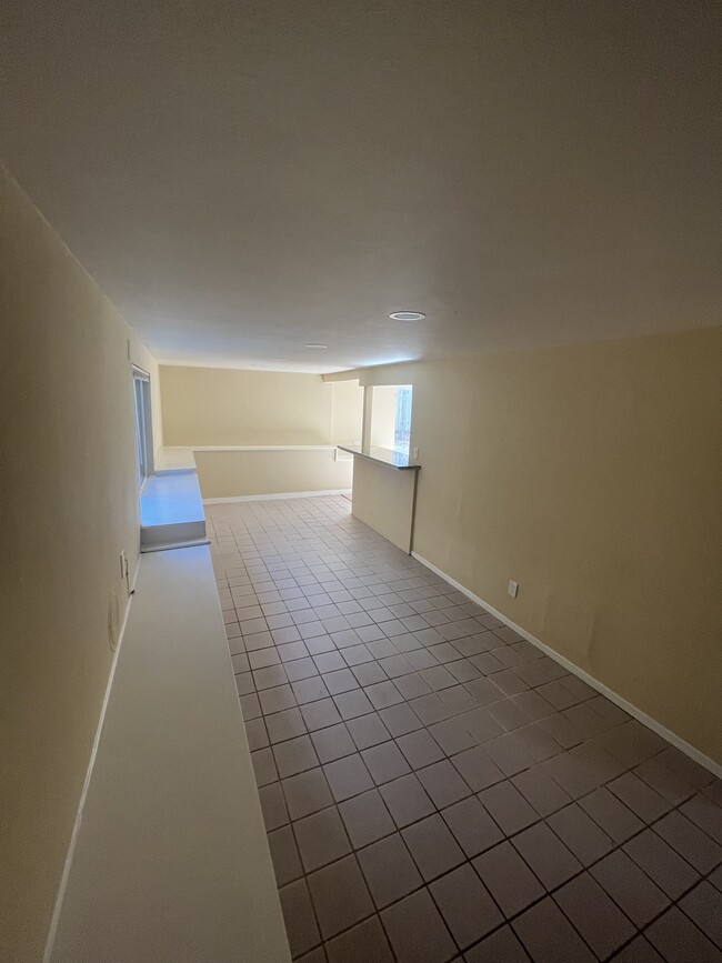 Building Photo - 3664 Madrone Ave