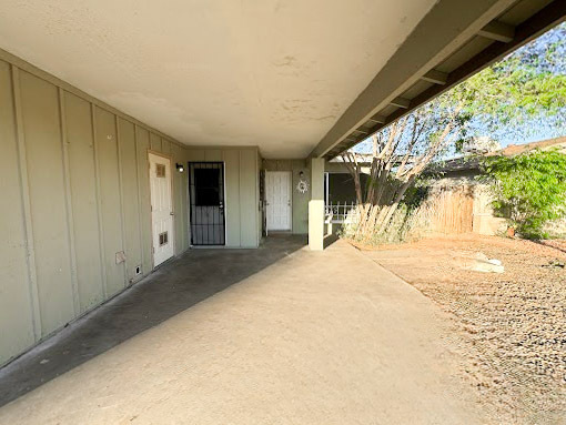 Building Photo - 3Bed/2Bath Duplex at 35th Ave/Cactus! $149...