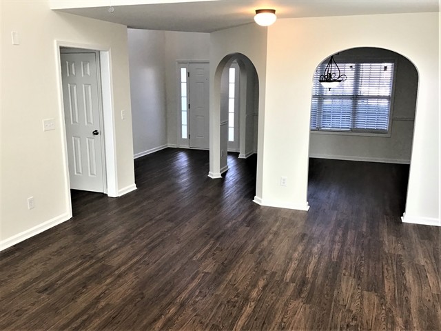 Foto del edificio - 6250 Mulberry Park Dr