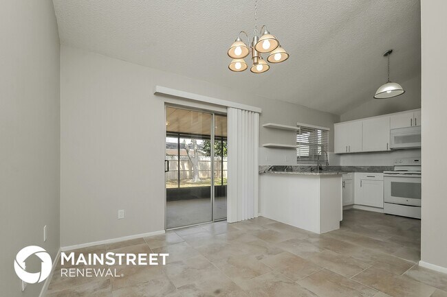 Foto del edificio - 808 Pebblewood Dr