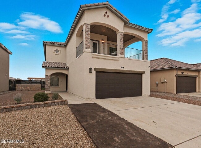 Building Photo - 569 Lanner St