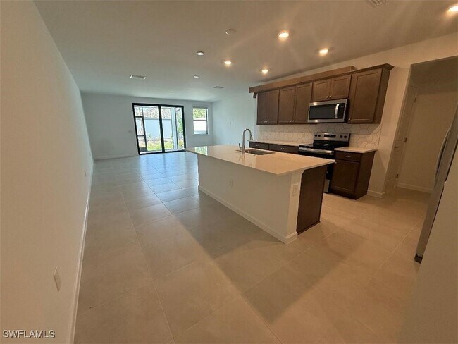 Foto del edificio - 13008 Luminary Wy