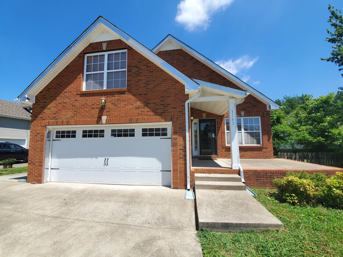 3145 Clydesdale Dr, Clarksville, TN 37043 House Rental in Clarksville