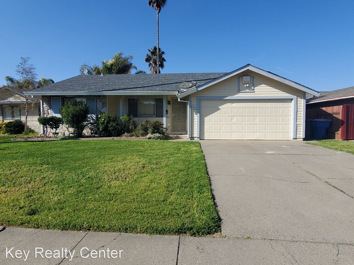 Foto principal - 3 br, 2 bath House - 5919 Valley Glen Way