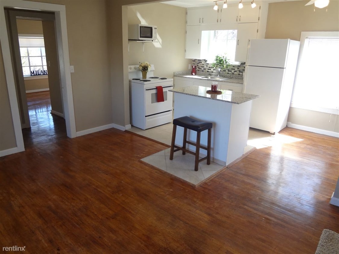 Building Photo - 1514 1/2 NW 22nd St