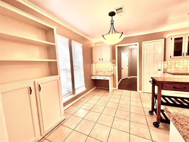 Foto del edificio - 15555 Mosscove Cir