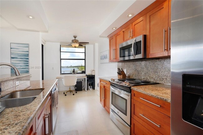Building Photo - 12000 N Bayshore Dr
