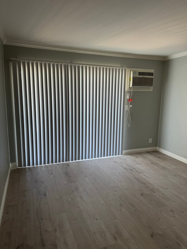 Foto del edificio - 18935 Sherman Way