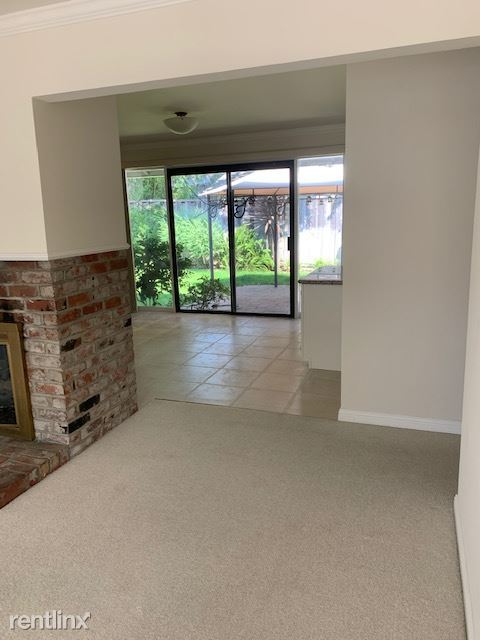 Foto del edificio - 3 br, 2 bath House - 2457 Hart Ave
