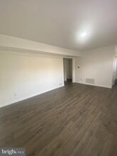 Building Photo - 532 Cormorant Dr